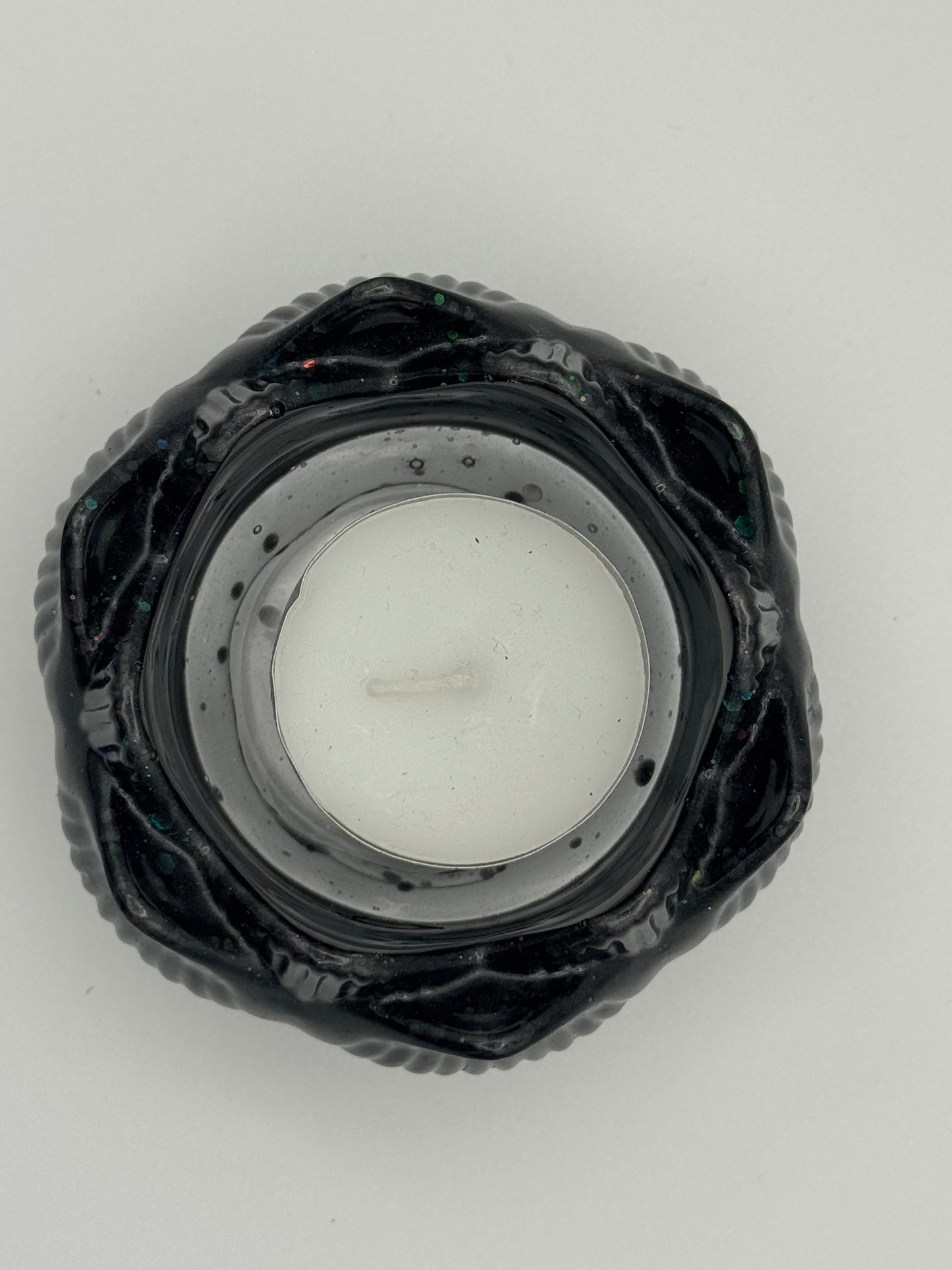 Black resin small flower tea light holder