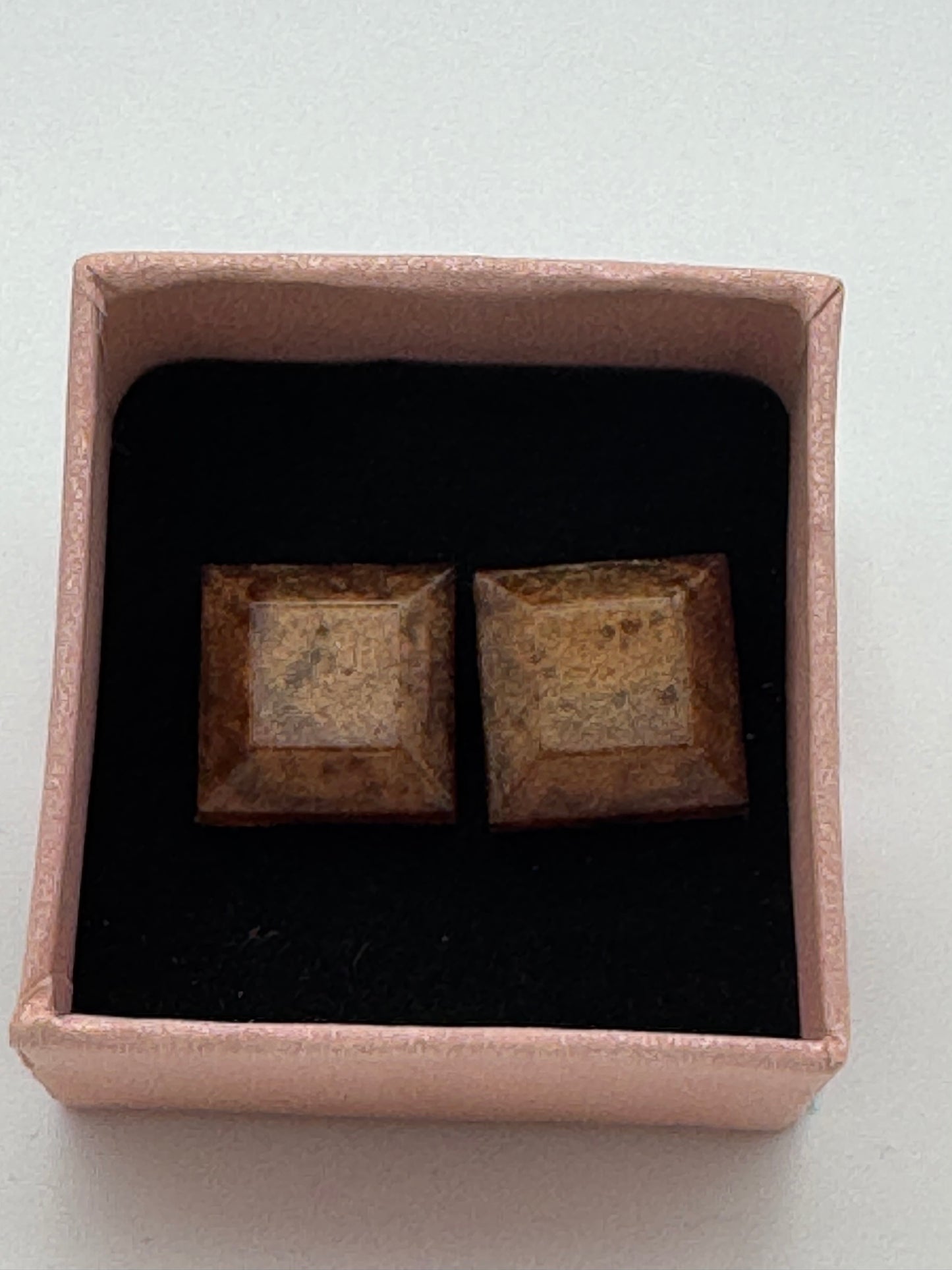 Bronze resin square shaped stud earrings
