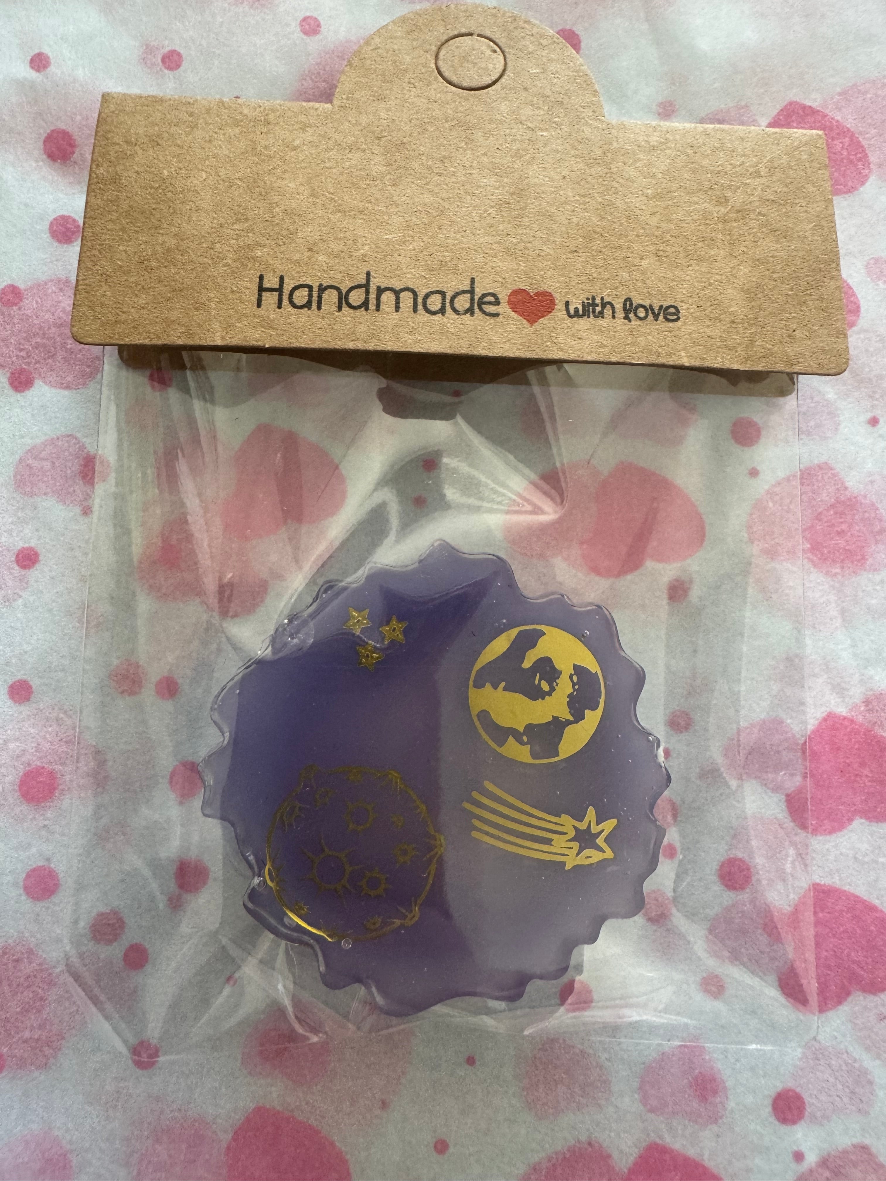 Handmade phone pops, for boys and girls there’s something for everyone