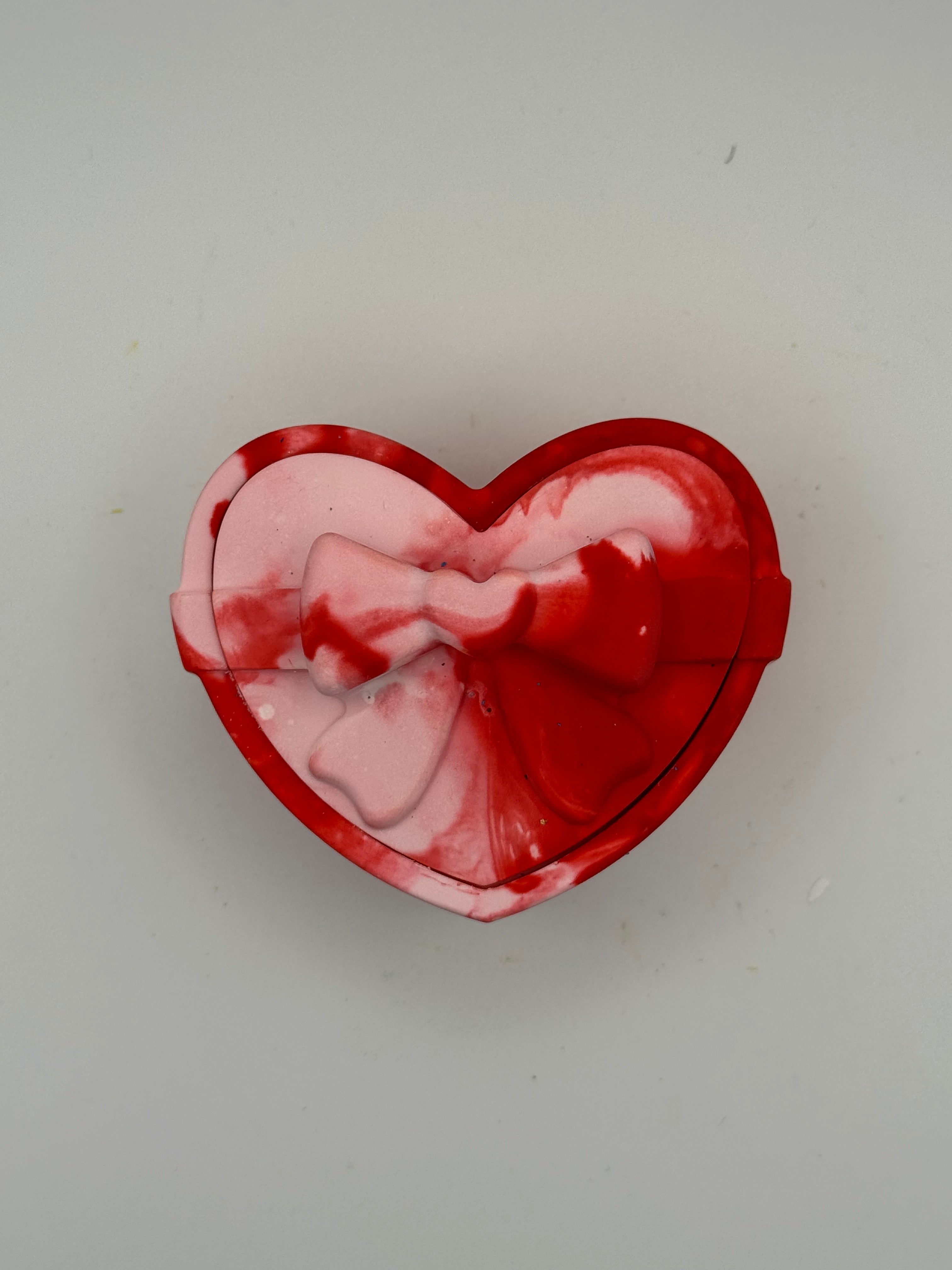 Small heart pot