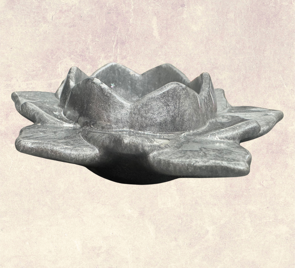 Lotus tea light holder