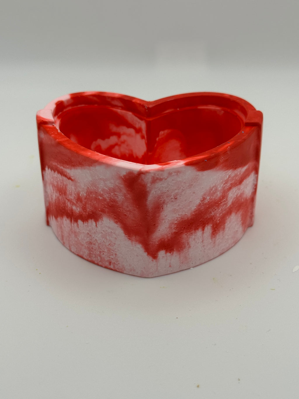 Small heart pot