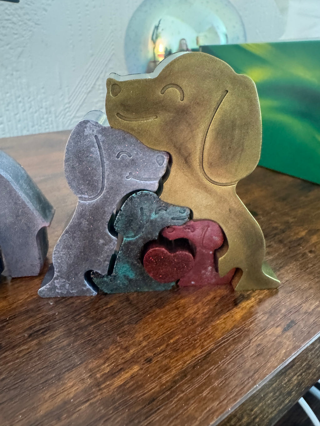 Resin animal families
