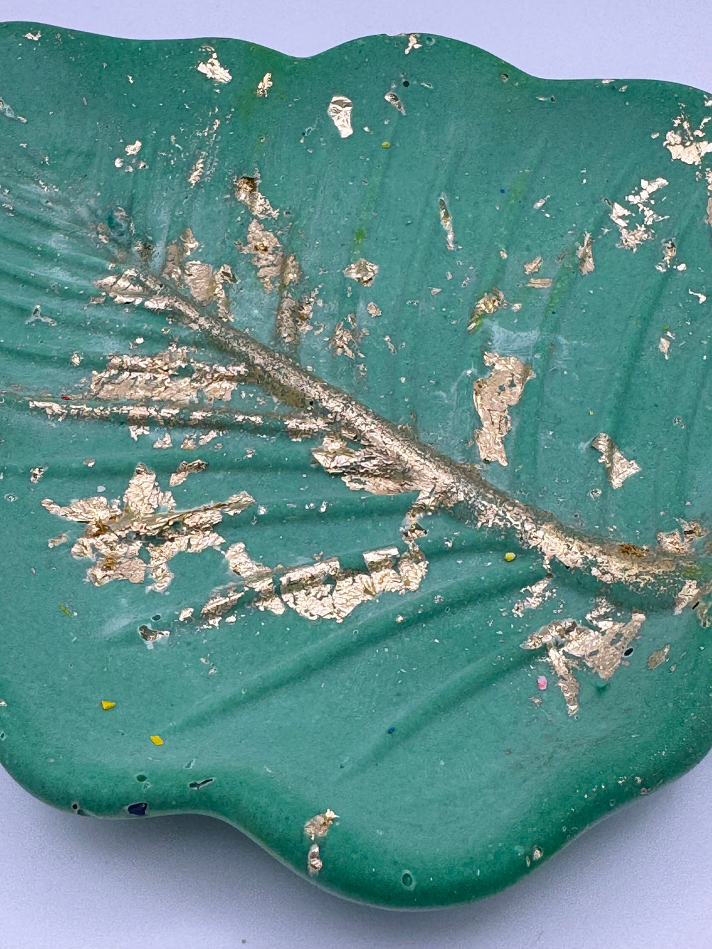 Leaf trinket tray