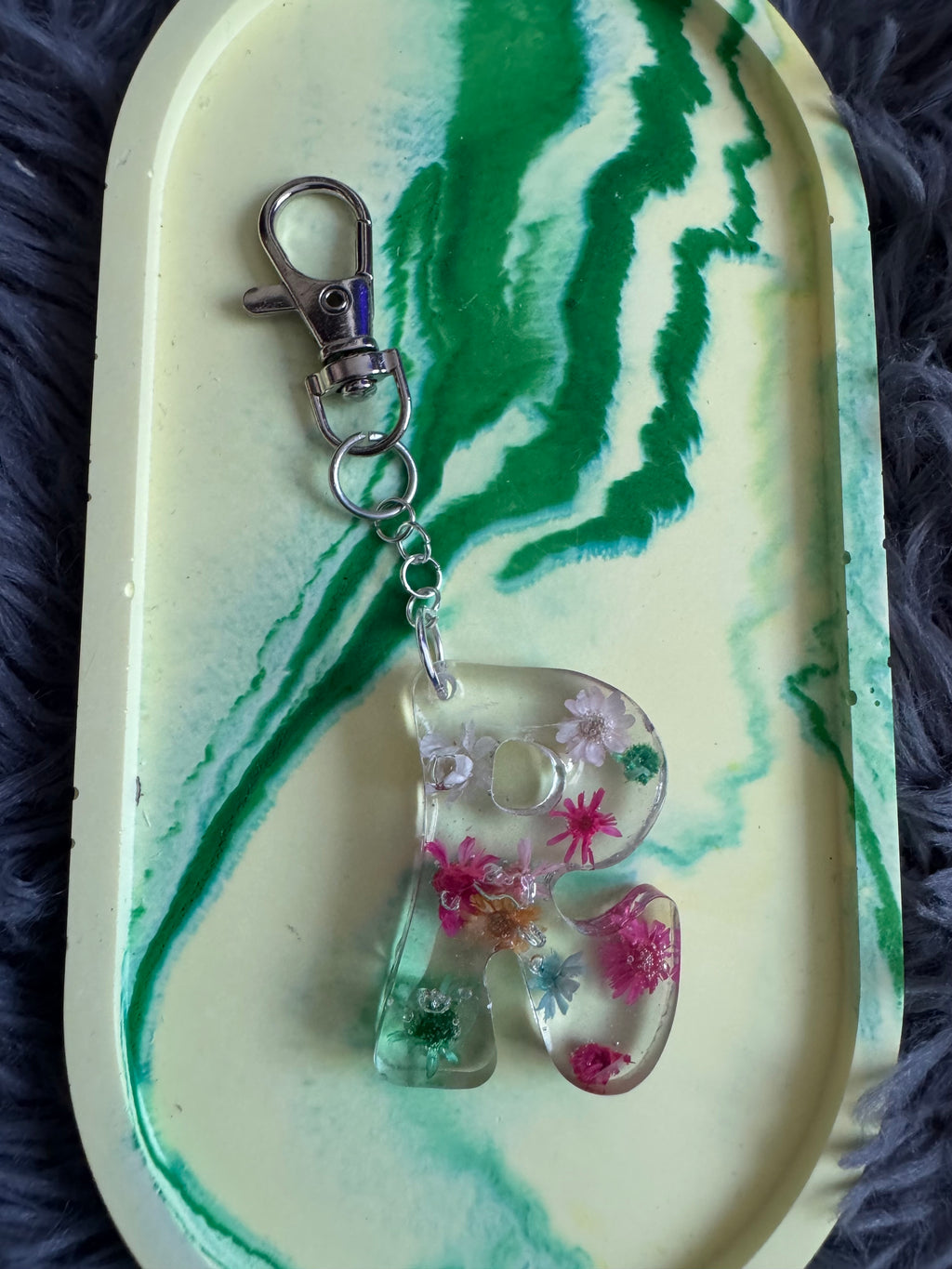 Flower letter keyrings