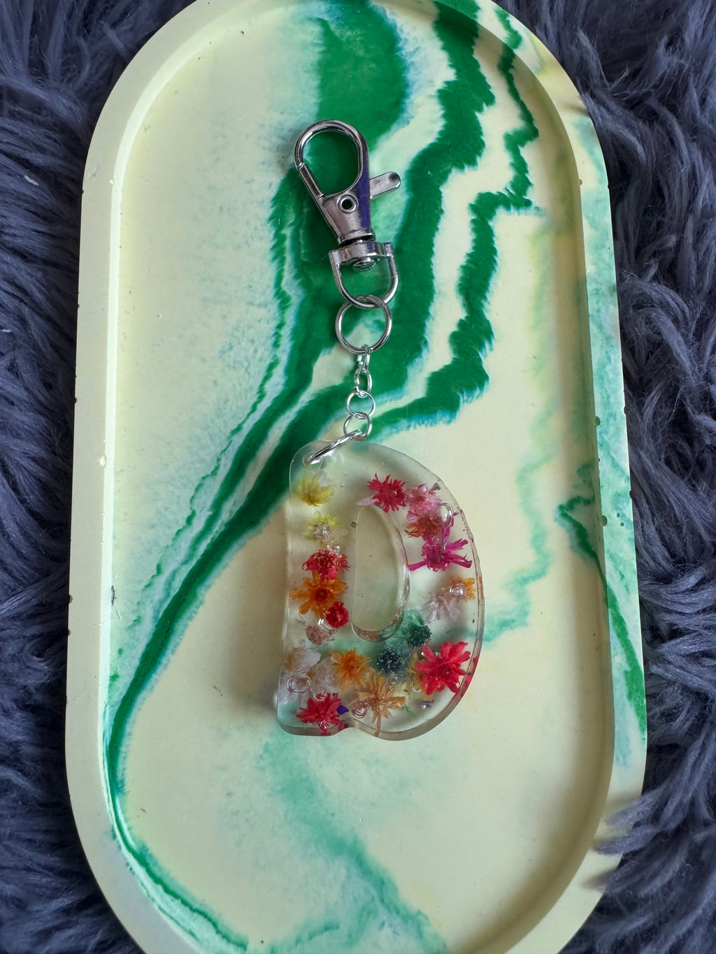 Flower letter keyrings