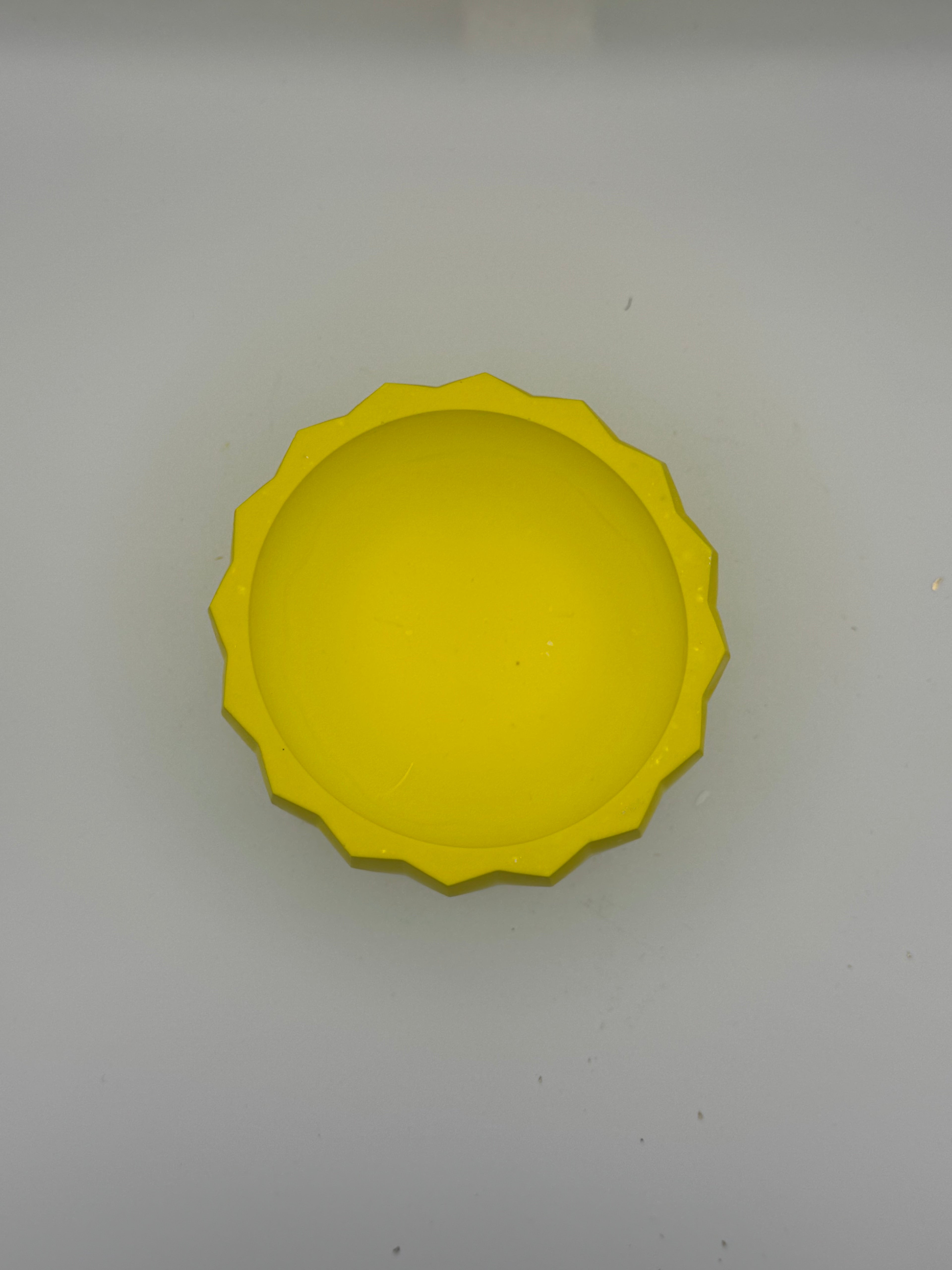 Yellow Ecoresin pot