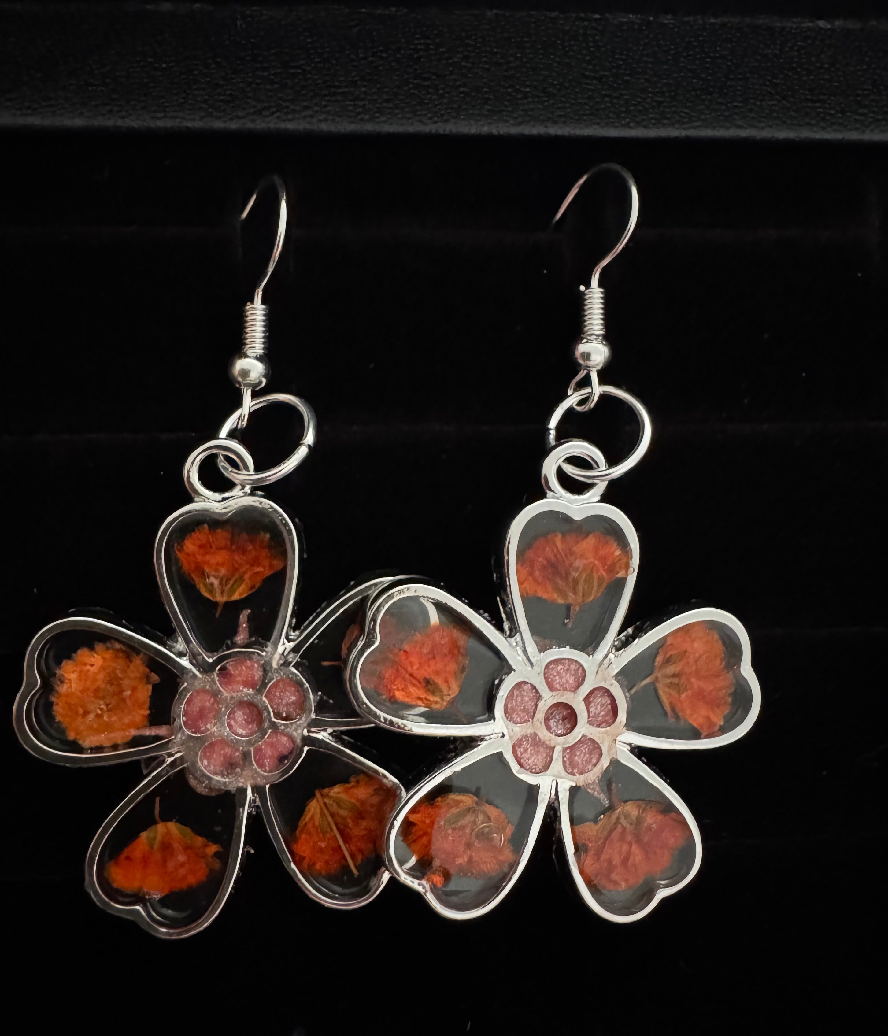 Flower shaped resin earrings