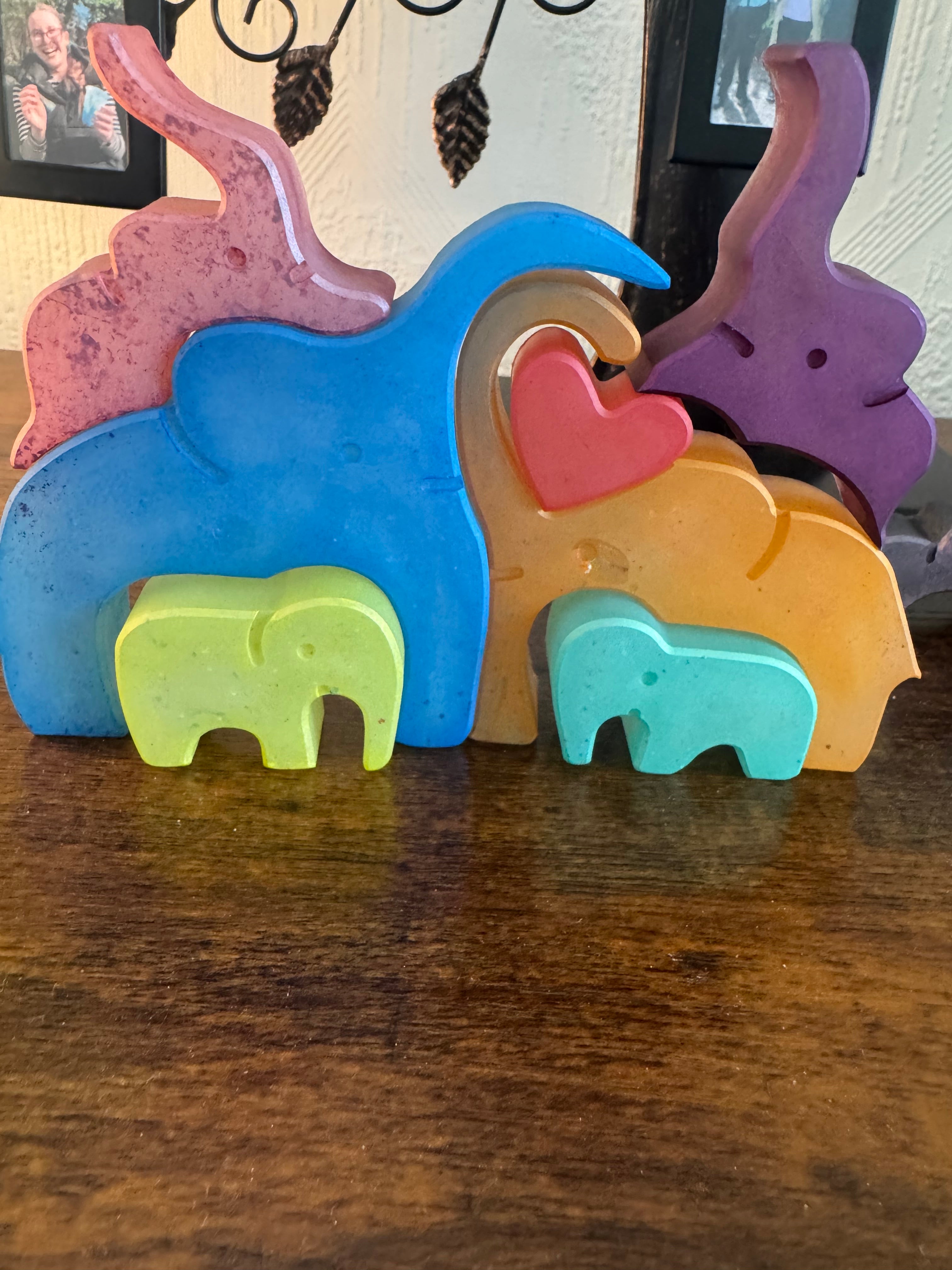 Resin animal families