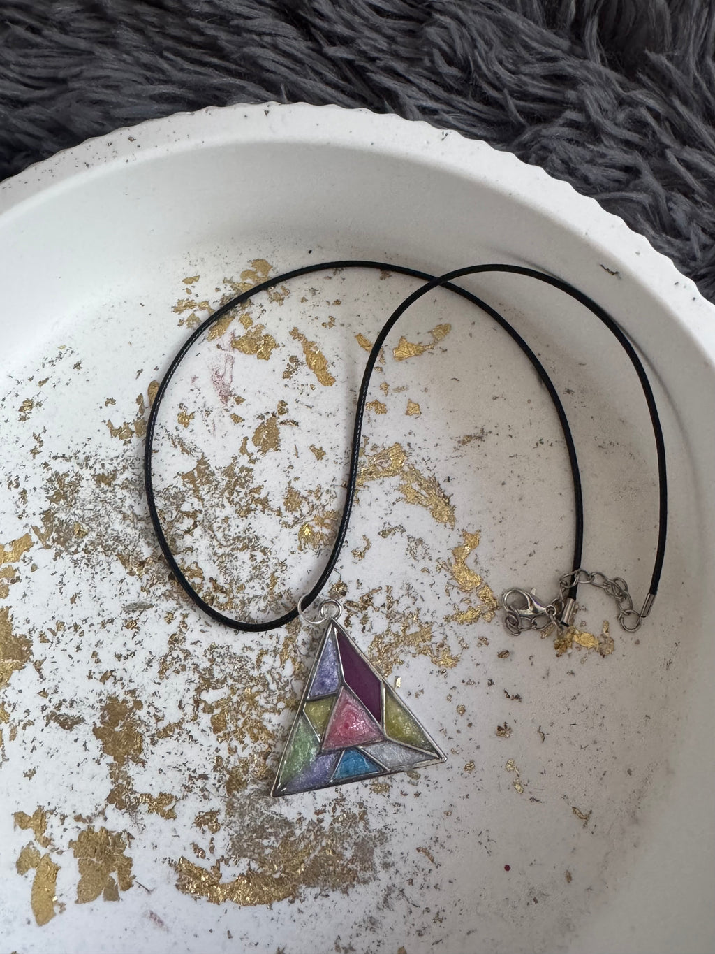 Triangle bezel necklace