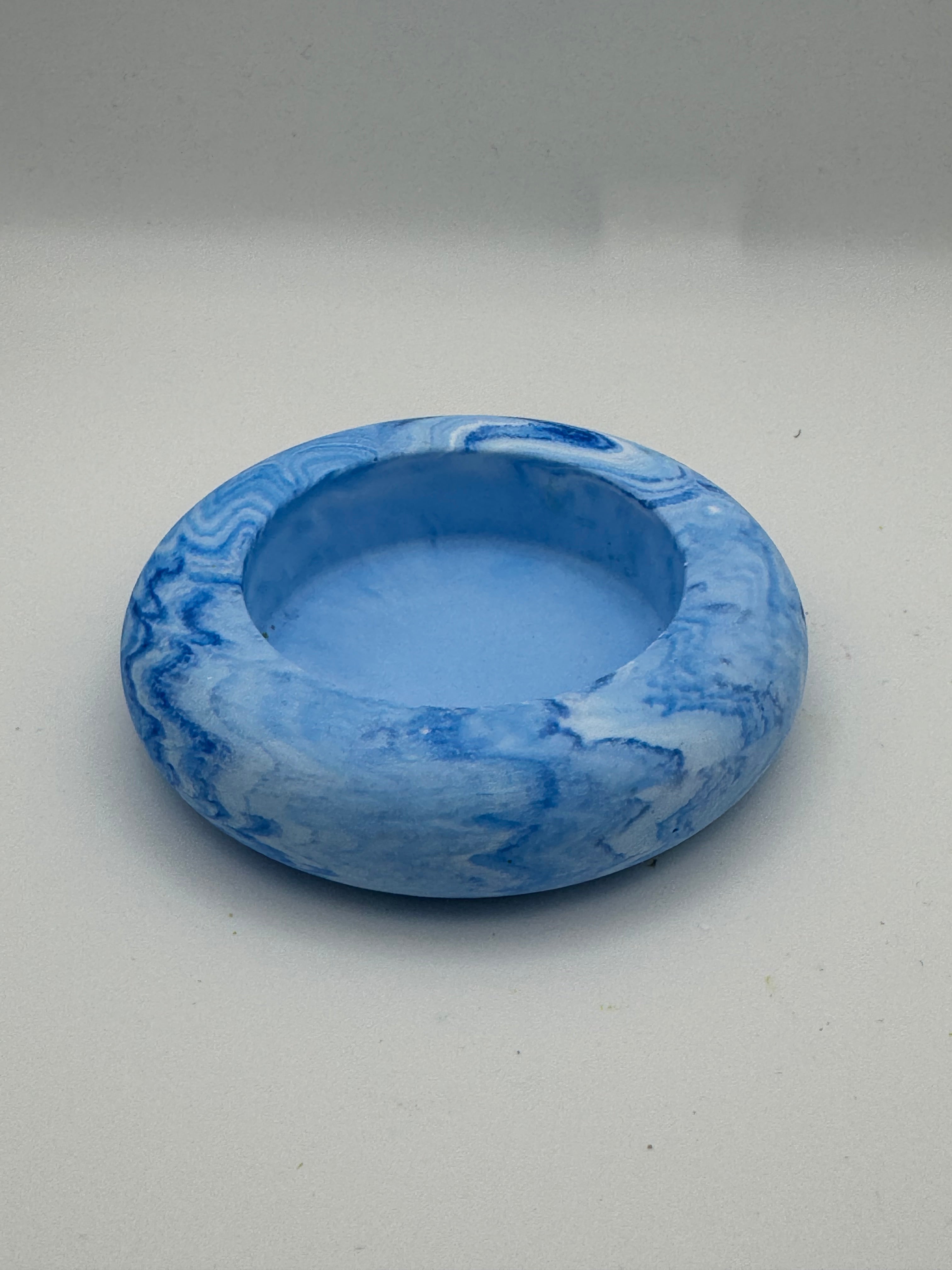 Tea light holder