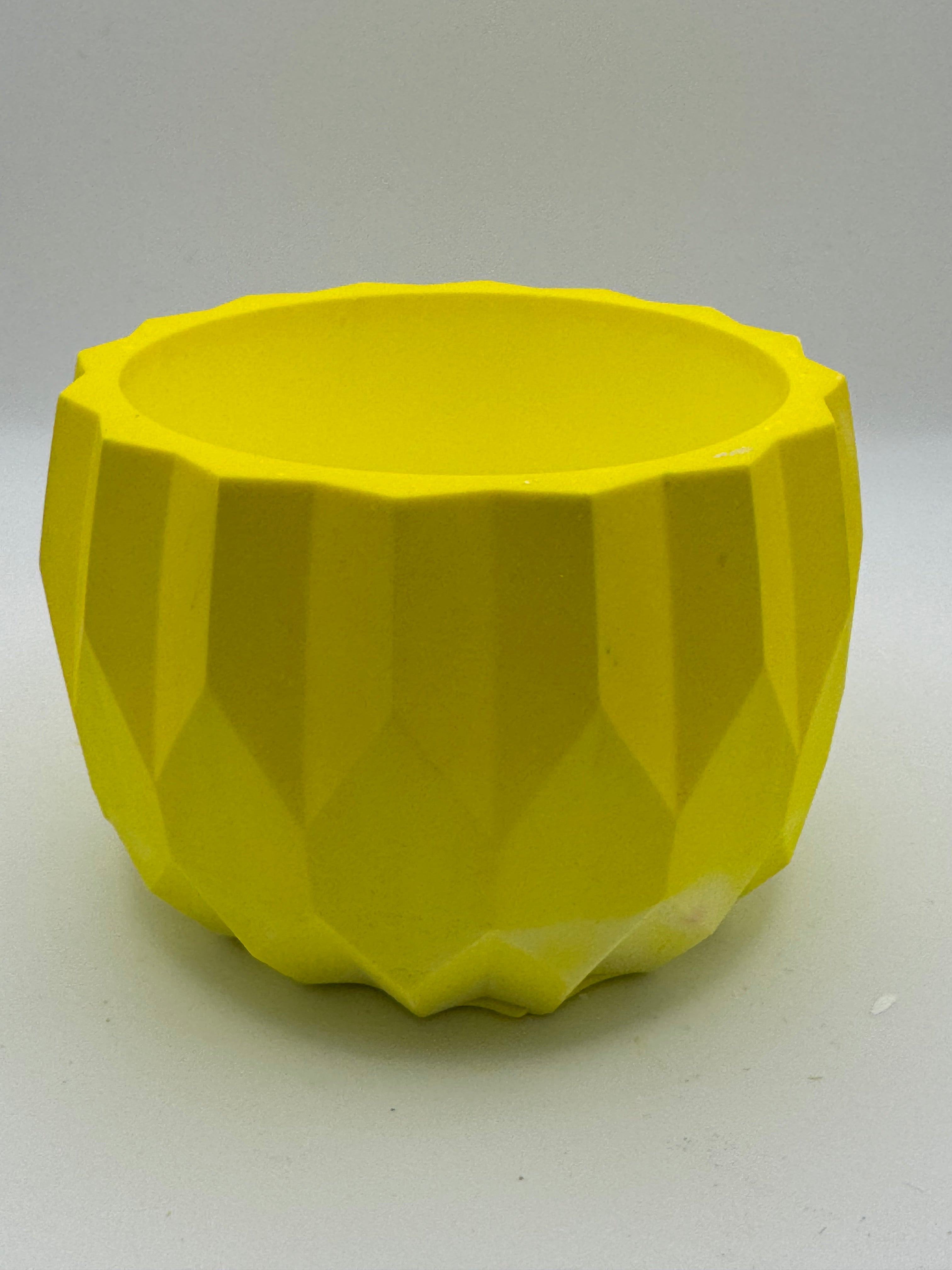 Yellow Ecoresin pot