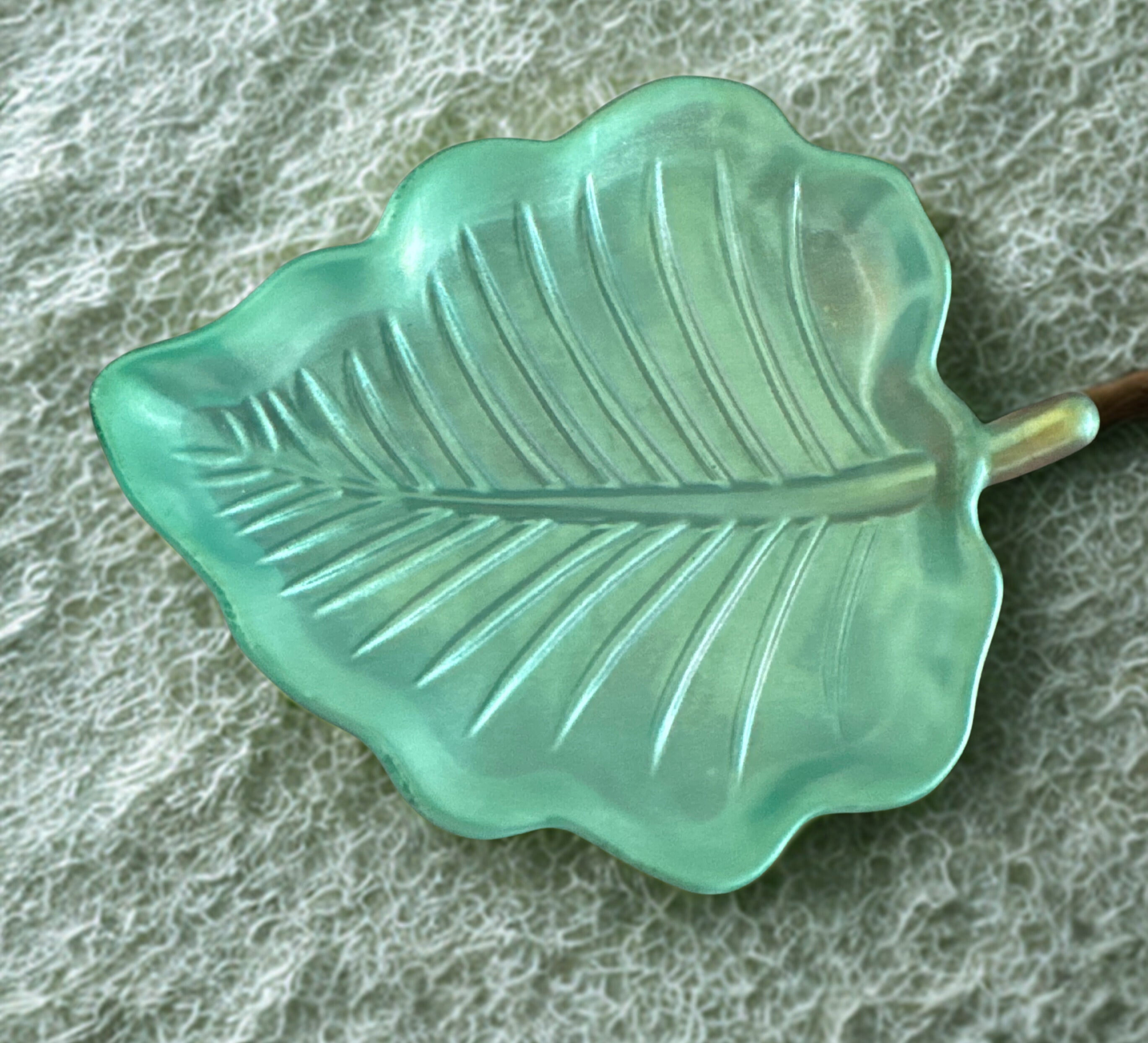 Green leaf trinket dish