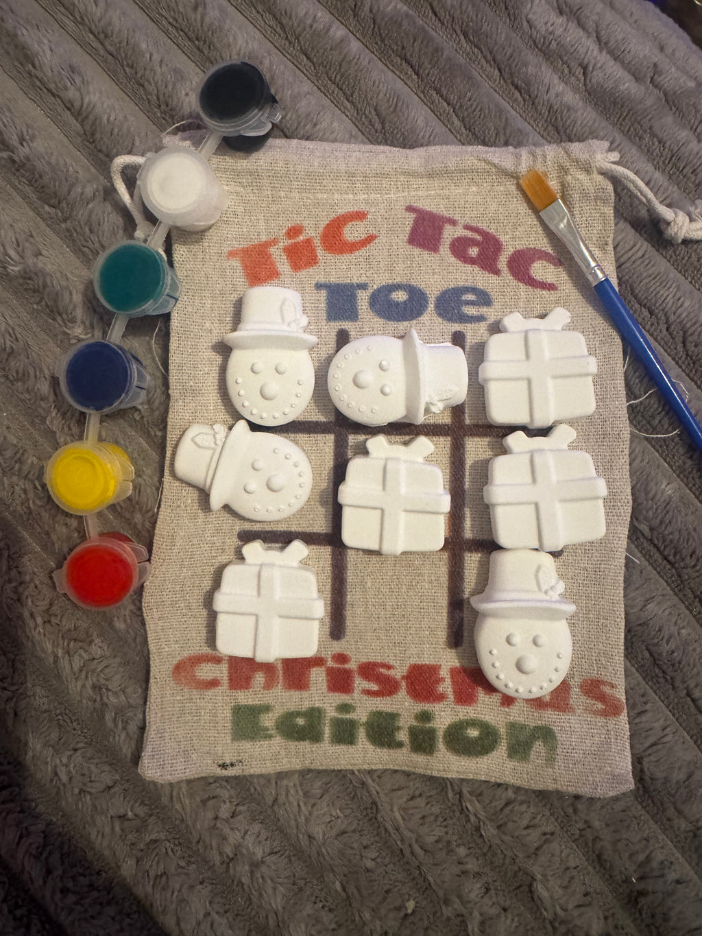 Paint your own Tic Tac Toe, Christmas edition