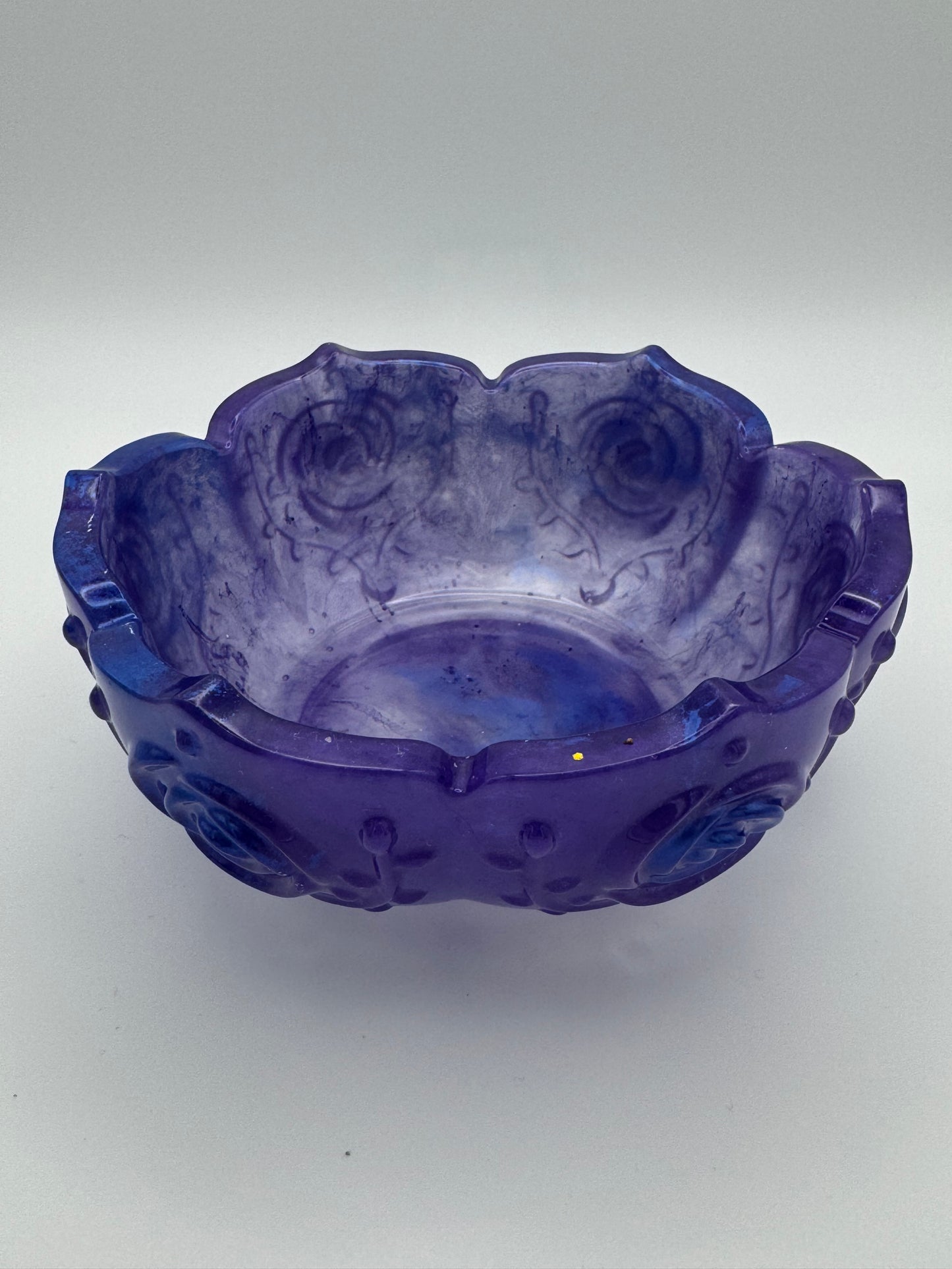 Purple resin decorative bowl