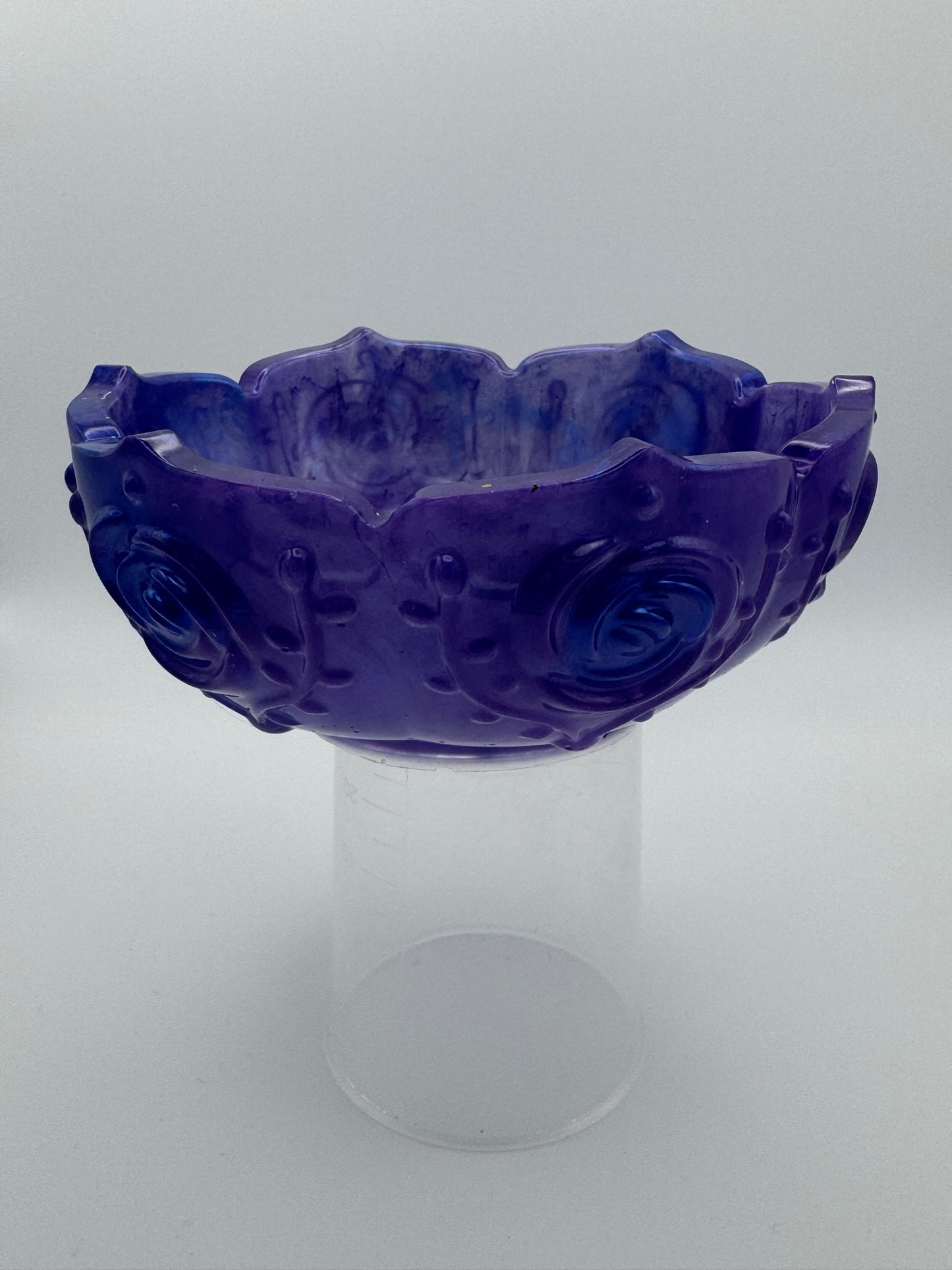 Purple resin decorative bowl