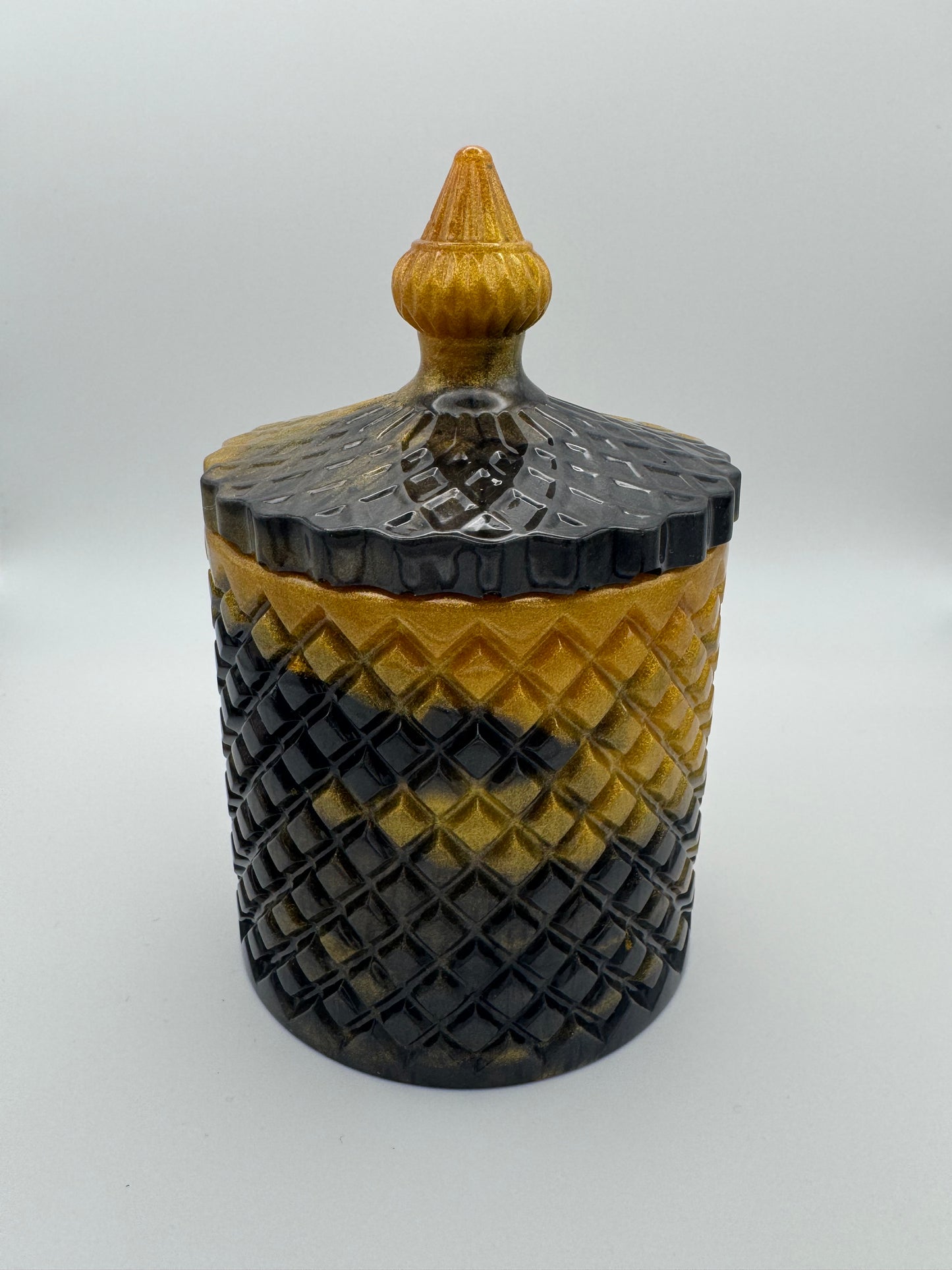 Black and Gold diamond patterned pot with lid