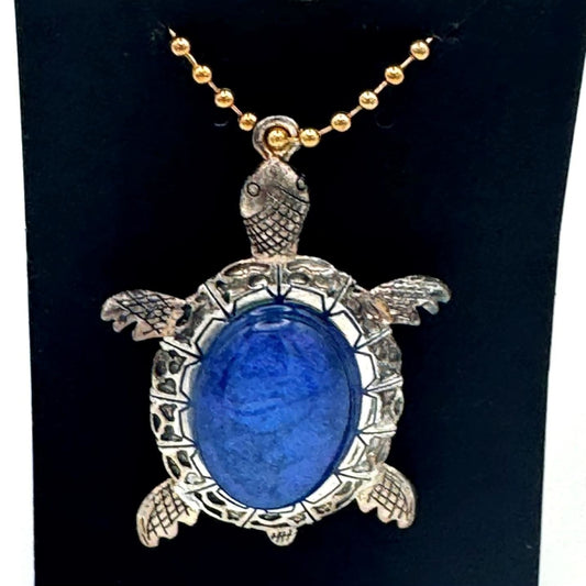 Turtle resin and metal bag charm